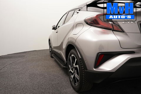 Toyota C-HR 1.8 Hybrid Bi-Tone|LUXE!|TREEPLANKEN|LED|JBL|NAP
