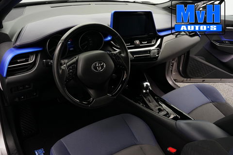 Toyota C-HR 1.8 Hybrid Bi-Tone|LUXE!|TREEPLANKEN|LED|JBL|NAP