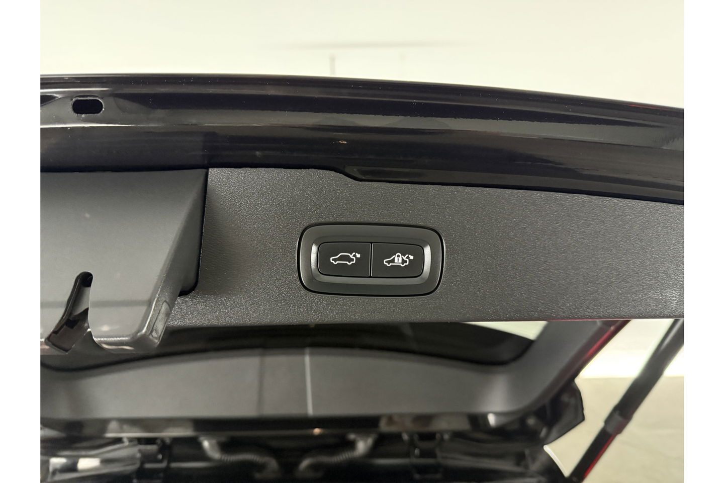 Volvo V60 T6 Recharge 291PK Inscription | LED | Camera | Trekhaak | Carplay | Virtual Cockpit | Memory seats