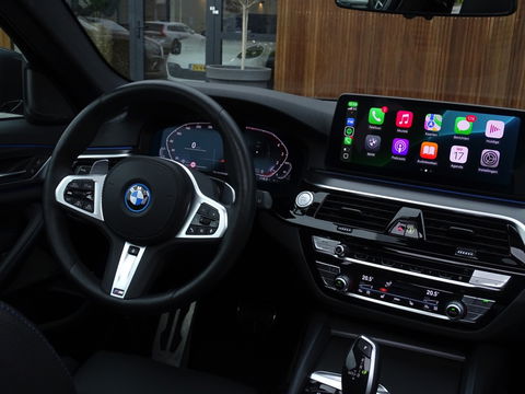 BMW 5 Serie touring 530e 292PK X-drive / M-Sport / Laser / 2022 / Pano / Head-Up