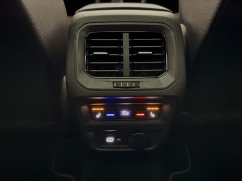Volkswagen Tiguan 1.4 TSI eHybrid R-Line Black Style Pano HUD 360º Carplay