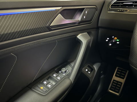 Volkswagen Tiguan 1.4 TSI eHybrid R-Line Black Style Pano HUD 360º Carplay