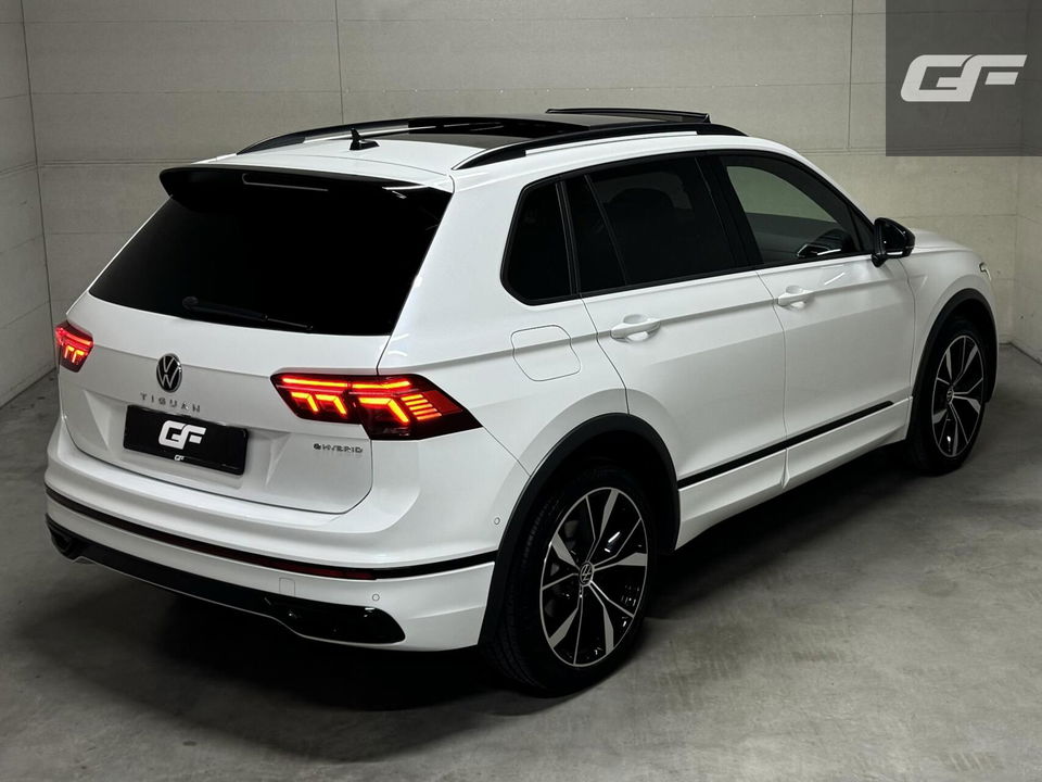Volkswagen Tiguan 1.4 TSI eHybrid R-Line Black Style Pano HUD 360º Carplay