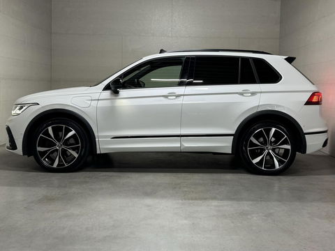 Volkswagen Tiguan 1.4 TSI eHybrid R-Line Black Style Pano HUD 360º Carplay
