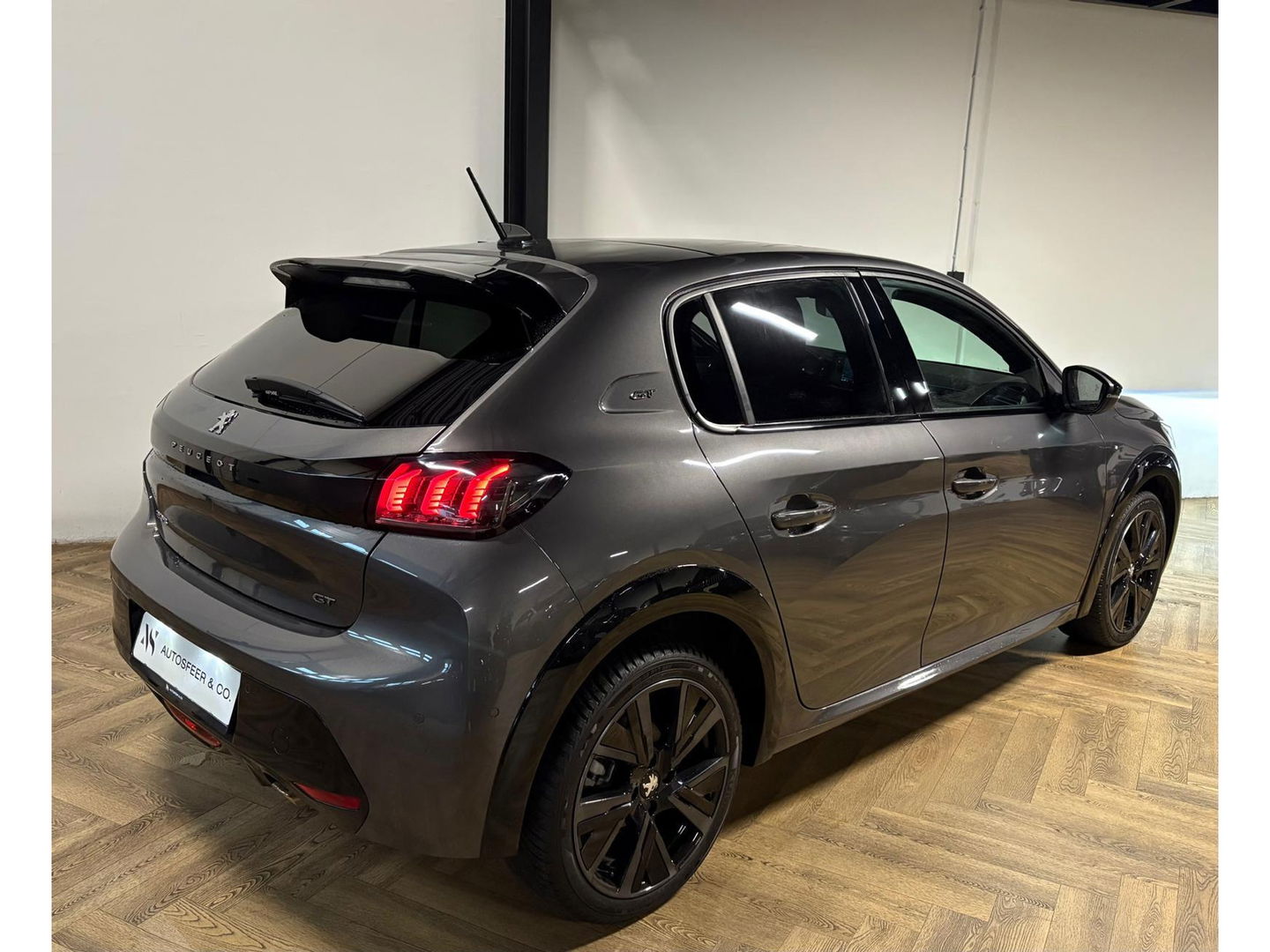 Peugeot 208 1.2 PureTech 100 GT PANO CAM