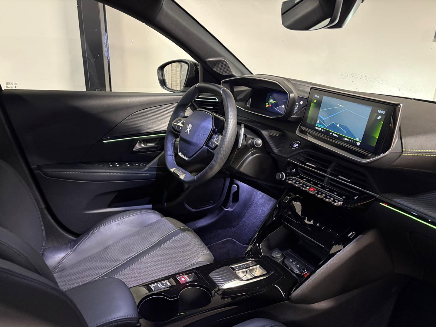Peugeot 208 1.2 PureTech 100 GT PANO CAM