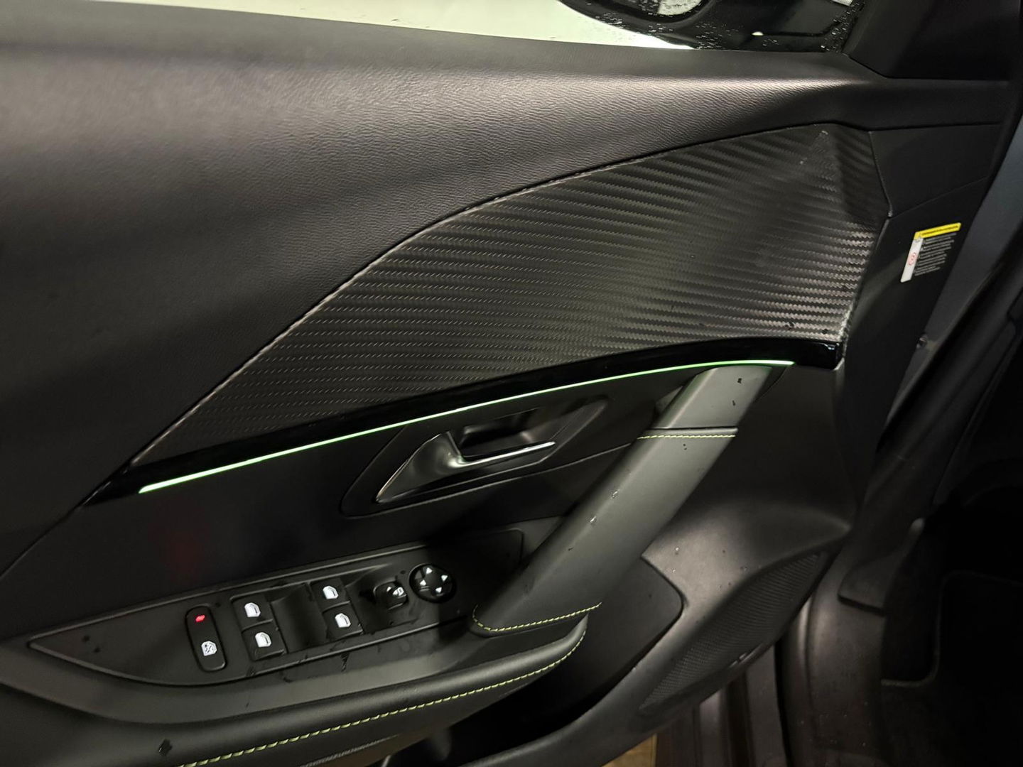 Peugeot 208 1.2 PureTech 100 GT PANO CAM