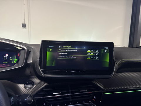Peugeot 208 1.2 PureTech 100 GT PANO CAM
