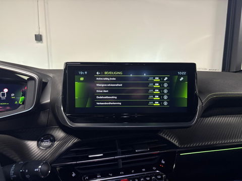 Peugeot 208 1.2 PureTech 100 GT PANO CAM
