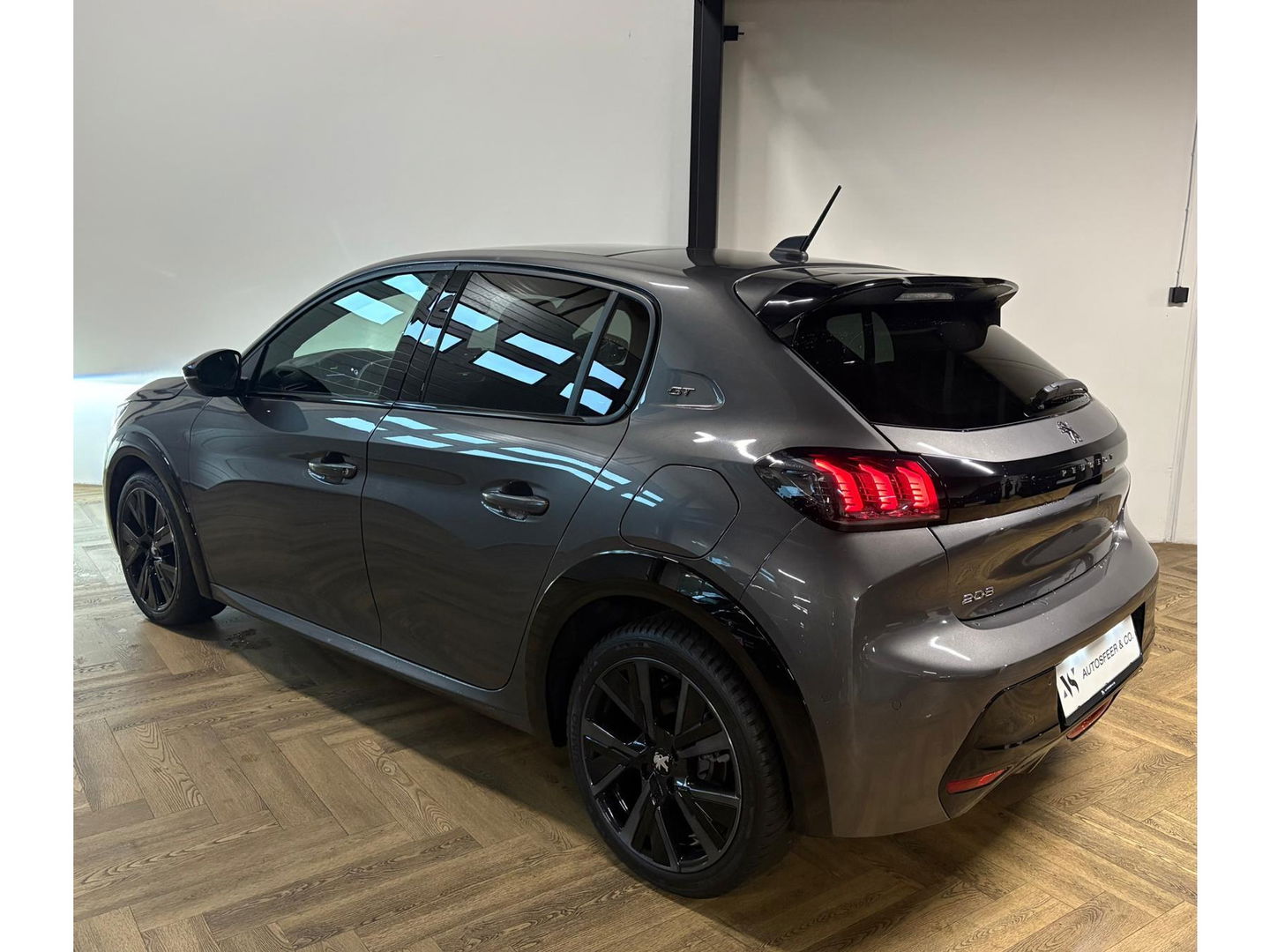 Peugeot 208 1.2 PureTech 100 GT PANO CAM