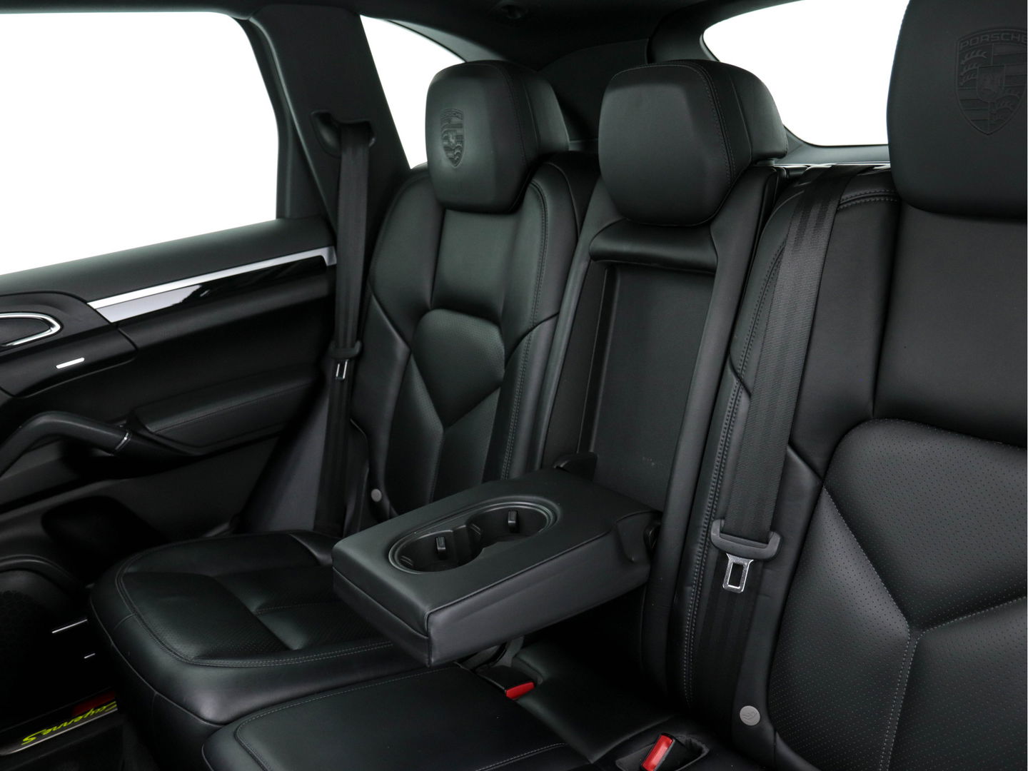 Porsche Cayenne 3.0 S E-Hybrid (INCL-BTW) *PANO | LUXURY-LEATHER | BI-XENON | BOSE-SOUND | MEMORY-PACK | HEATED-COMFORTSEATS | PRIVACY-GLASS | CAMERA | NAVI-FULLMAP | ECC | PDC | CRUISE | 21''ALU*