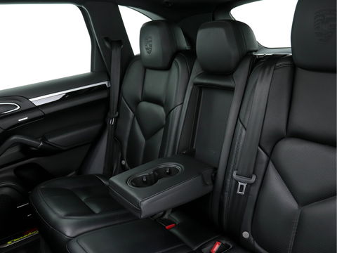 Porsche Cayenne 3.0 S E-Hybrid (INCL-BTW) *PANO | LUXURY-LEATHER | BI-XENON | BOSE-SOUND | MEMORY-PACK | HEATED-COMFORTSEATS | PRIVACY-GLASS | CAMERA | NAVI-FULLMAP | ECC | PDC | CRUISE | 21''ALU*