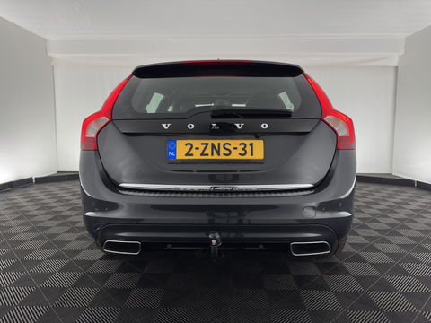 Volvo V60 2.4 D6 AWD Plug-In Hybrid Summum Aut. *PANO | LUXURY-LEATHER | BI-XENON | ADAPTIVE-CRUISE | BLINDSPOT | MEMORY-PACK | HEATED-SPORTSEATS | NAVI-FULLMAP | CAMERA | ECC | PDC | TOWBAR | 18''ALU*
