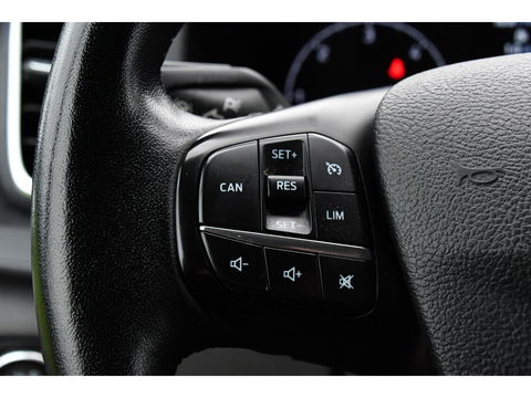 Ford Transit 350 2.0 TDCI L3H2 Black Edition Camera, Cruise, Carplay, 185pk, Xenon, Multimedia, Automaat, Trekhaak, Sensoren, Uniek!