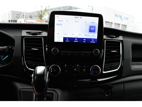 Ford Transit 350 2.0 TDCI L3H2 Black Edition Camera, Cruise, Carplay, 185pk, Xenon, Multimedia, Automaat, Trekhaak, Sensoren, Uniek!