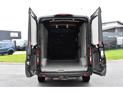 Ford Transit 350 2.0 TDCI L3H2 Black Edition Camera, Cruise, Carplay, 185pk, Xenon, Multimedia, Automaat, Trekhaak, Sensoren, Uniek!