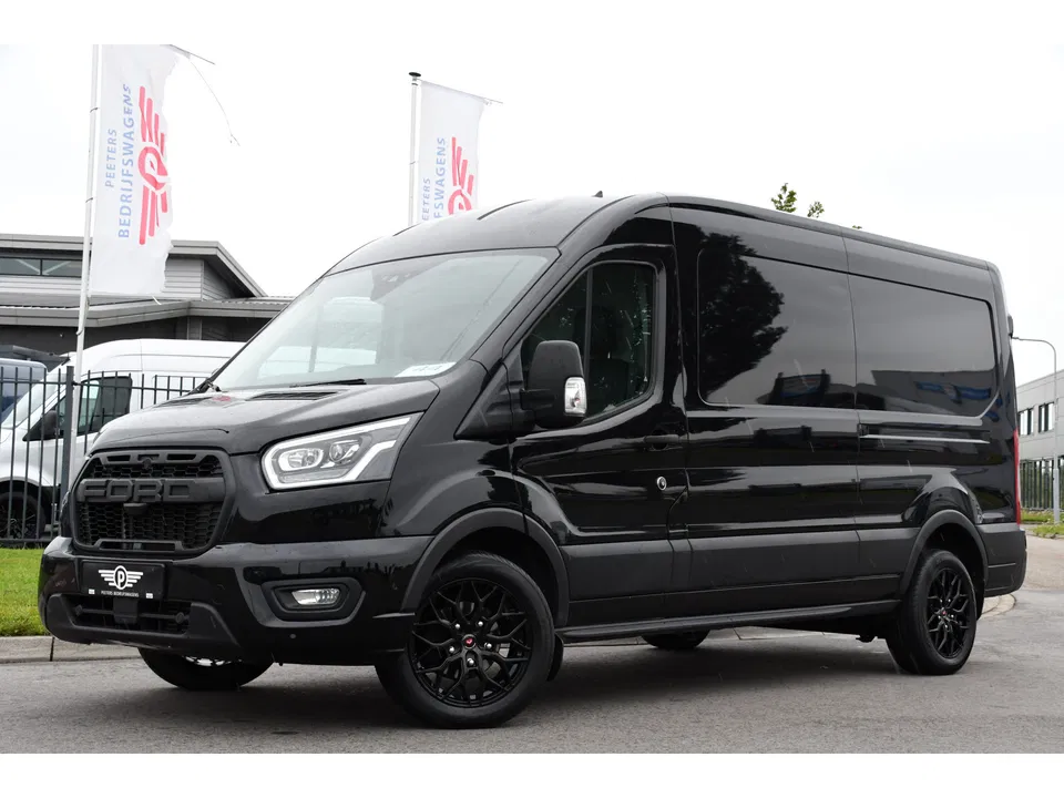 Ford Transit 350 2.0 TDCI L3H2 Black Edition Camera, Cruise, Carplay, 185pk, Xenon, Multimedia, Automaat, Trekhaak, Sensoren, Uniek!
