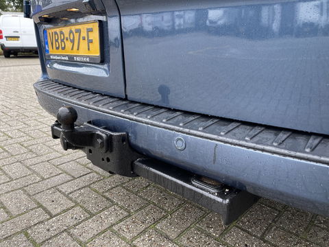 Ford Transit Custom 280 2.0 TDCI 130pk automaat L1H1 Limited / vaste prijs rijklaar € 17.950 ex btw / lease vanaf € 302 / airco / cruise / navi / camera / stoelverwarming / trekhaak !
