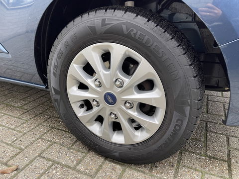 Ford Transit Custom 280 2.0 TDCI 130pk automaat L1H1 Limited / vaste prijs rijklaar € 17.950 ex btw / lease vanaf € 302 / airco / cruise / navi / camera / stoelverwarming / trekhaak !