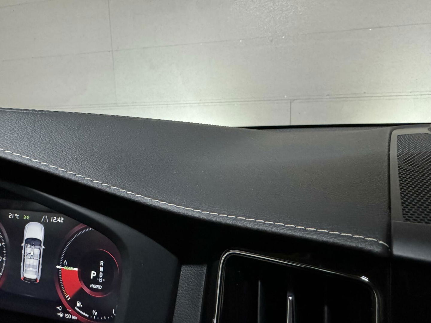 Volvo XC60 2.0 T8 AWD Polestar Engineered B&W Pano HUD ACC Trekh.