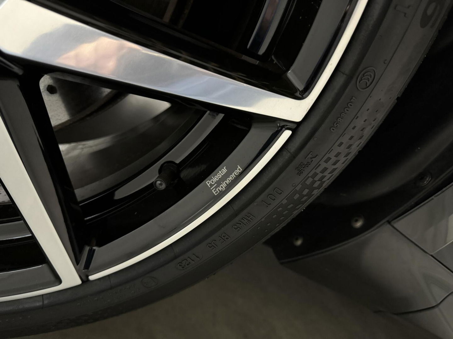 Volvo XC60 2.0 T8 AWD Polestar Engineered B&W Pano HUD ACC Trekh.