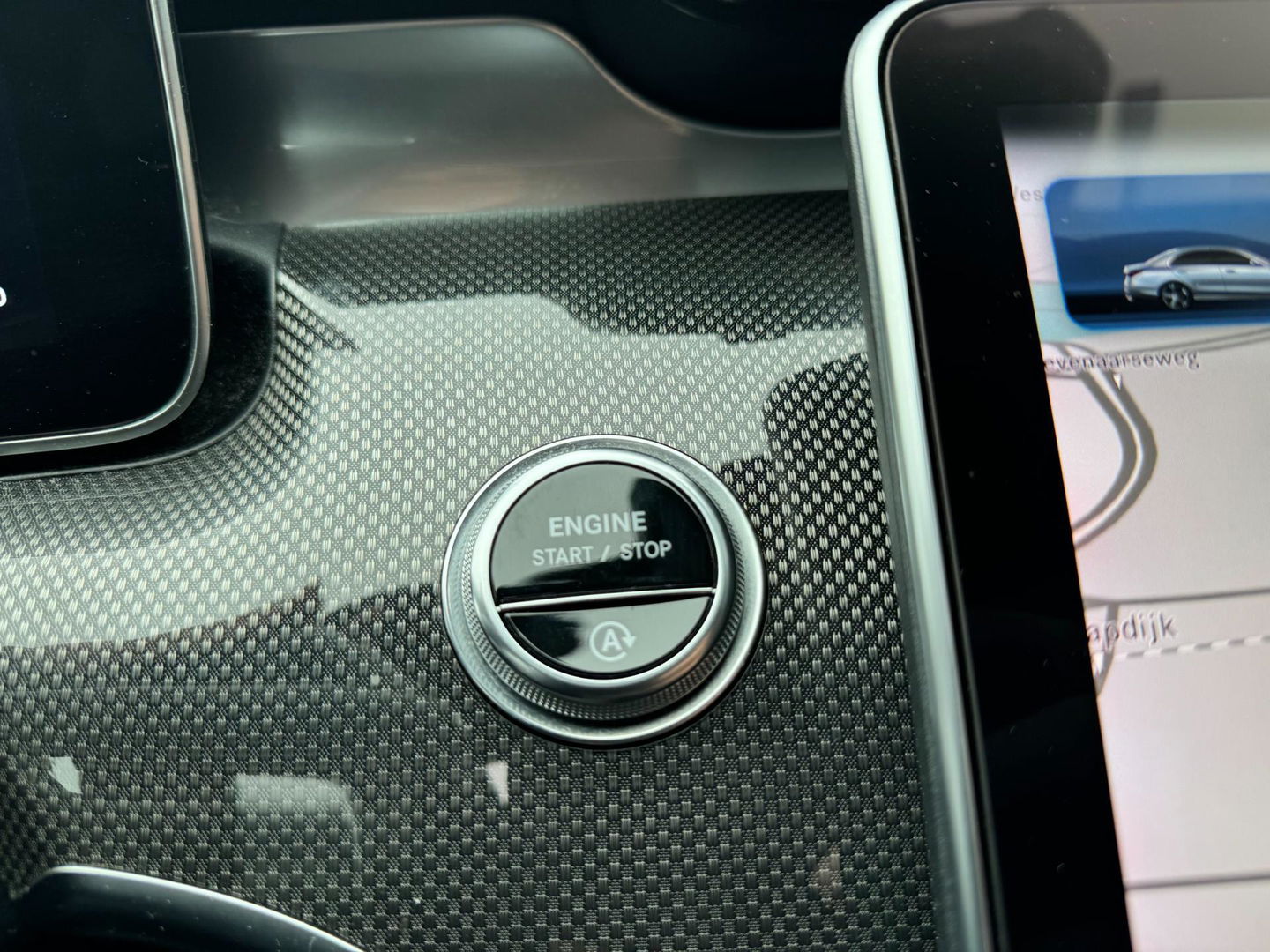 Mercedes-Benz C-Klasse 200 Launch Edition AMG Line Panorama 360 Camera