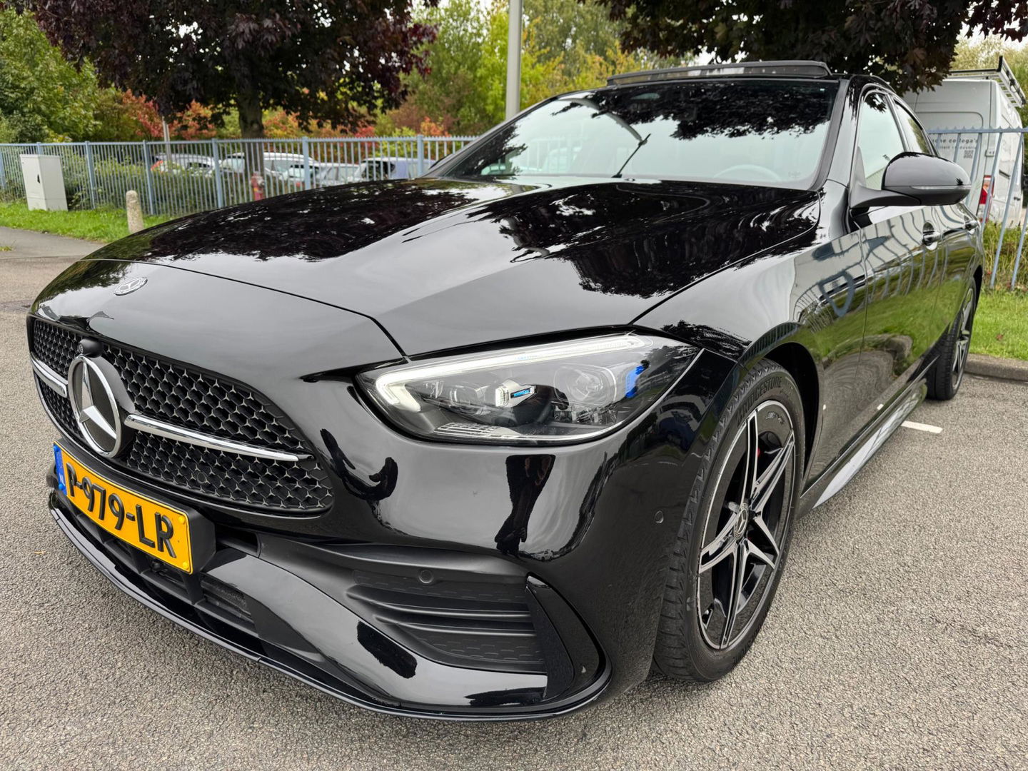 Mercedes-Benz C-Klasse 200 Launch Edition AMG Line Panorama 360 Camera
