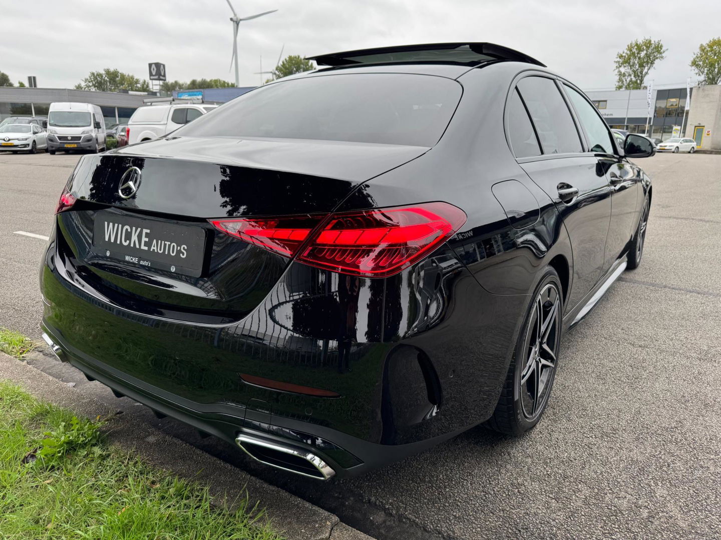 Mercedes-Benz C-Klasse 200 Launch Edition AMG Line Panorama 360 Camera