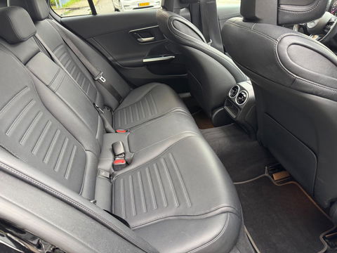 Mercedes-Benz C-Klasse 200 Launch Edition AMG Line Panorama 360 Camera