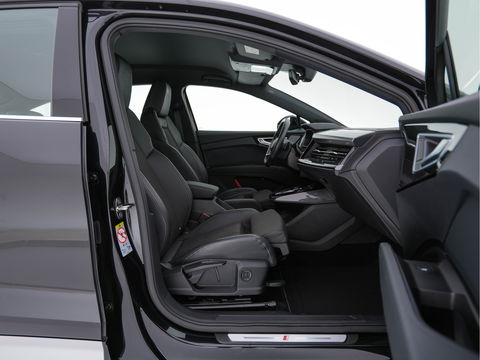 Audi Q4 Sportback e-tron 40 S-Line Edition 77 kWh [ 3-Fase ] {SOH-92%} (INCL-BTW) *HEAT-PUMP | LEATHER-FABRIC | MATRIX-LED | ADAPTIVE-CRUISE | AMBIENT-LIGHT | DIGI-COCKPIT | AUDI-SOUND | DAB+ | KEYLESS | SHIFT-PADDLES | CAMERA | HEATED-SPORTSEATS | 20''ALU*
