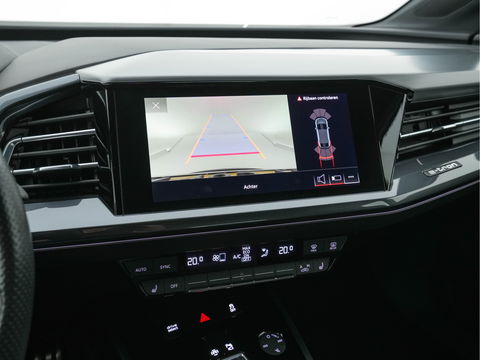 Audi Q4 Sportback e-tron 40 S-Line Edition 77 kWh [ 3-Fase ] {SOH-92%} (INCL-BTW) *HEAT-PUMP | LEATHER-FABRIC | MATRIX-LED | ADAPTIVE-CRUISE | AMBIENT-LIGHT | DIGI-COCKPIT | AUDI-SOUND | DAB+ | KEYLESS | SHIFT-PADDLES | CAMERA | HEATED-SPORTSEATS | 20''ALU*