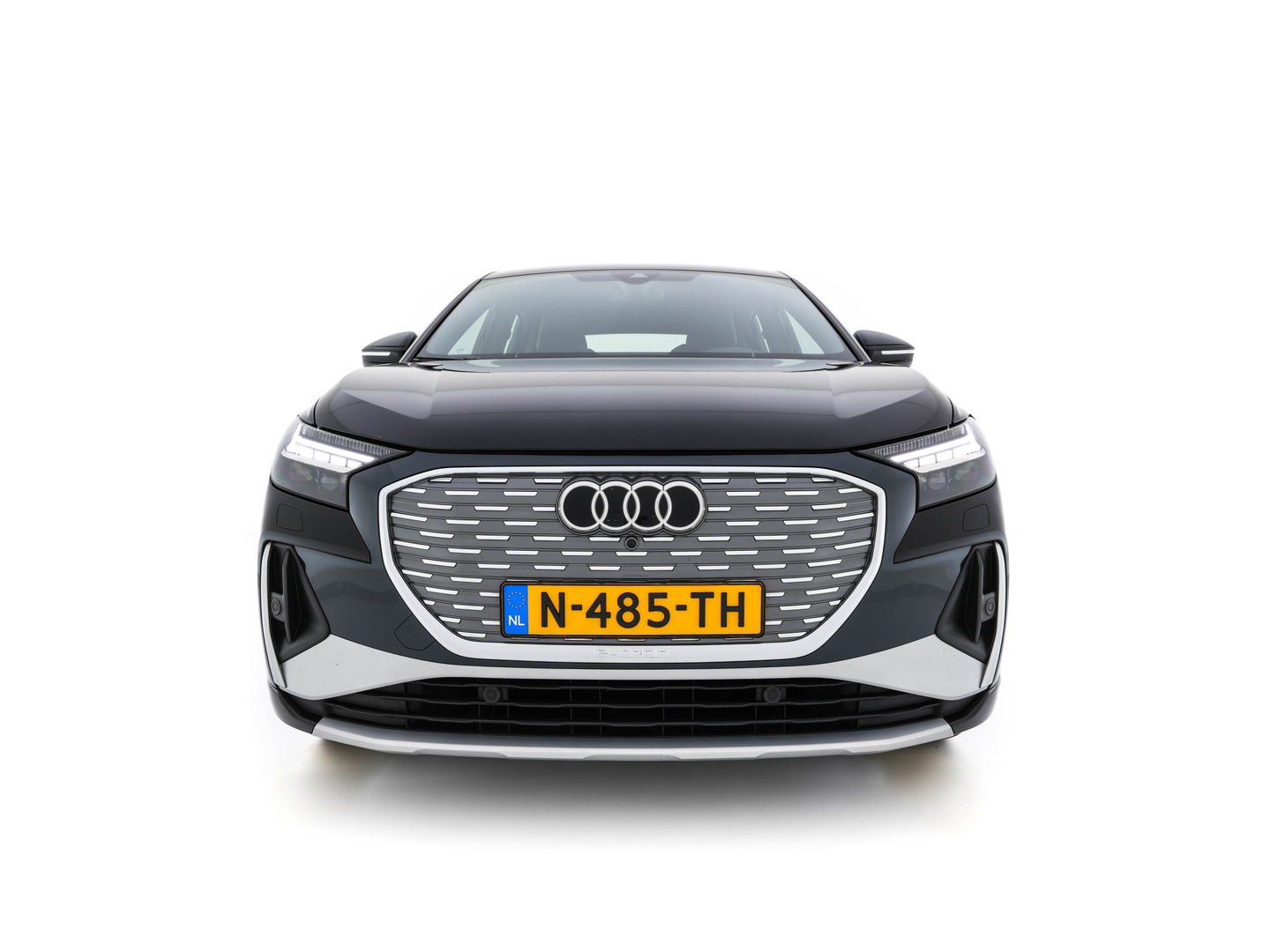 Audi Q4 Sportback e-tron 40 S-Line Edition 77 kWh [ 3-Fase ] {SOH-92%} (INCL-BTW) *HEAT-PUMP | LEATHER-FABRIC | MATRIX-LED | ADAPTIVE-CRUISE | AMBIENT-LIGHT | DIGI-COCKPIT | AUDI-SOUND | DAB+ | KEYLESS | SHIFT-PADDLES | CAMERA | HEATED-SPORTSEATS | 20''ALU*