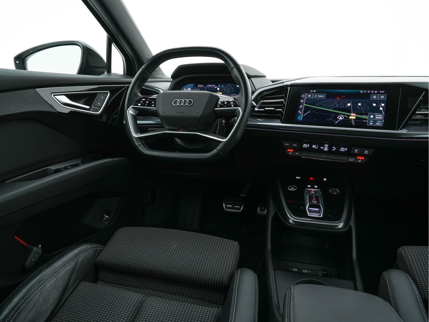 Audi Q4 Sportback e-tron 40 S-Line Edition 77 kWh [ 3-Fase ] {SOH-92%} (INCL-BTW) *HEAT-PUMP | LEATHER-FABRIC | MATRIX-LED | ADAPTIVE-CRUISE | AMBIENT-LIGHT | DIGI-COCKPIT | AUDI-SOUND | DAB+ | KEYLESS | SHIFT-PADDLES | CAMERA | HEATED-SPORTSEATS | 20''ALU*