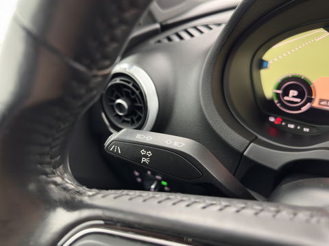 Audi A3 Sportback 1.4 e-tron Lease Edition PHEV Aut. *DIGI-COCKPIT | FULL-LED | ADAPTIVE-CRUISE | LANE-ASSIST | KEYLESS | SPORT-SEATS | NAVI-FULLMAP | ECC | PRIVACY-GLASS | PDC | CRUISE | 17''ALU*
