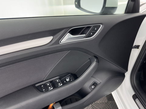 Audi A3 Sportback 1.4 e-tron Lease Edition PHEV Aut. *DIGI-COCKPIT | FULL-LED | ADAPTIVE-CRUISE | LANE-ASSIST | KEYLESS | SPORT-SEATS | NAVI-FULLMAP | ECC | PRIVACY-GLASS | PDC | CRUISE | 17''ALU*