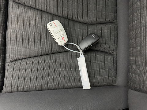 Audi A3 Sportback 1.4 e-tron Lease Edition PHEV Aut. *DIGI-COCKPIT | FULL-LED | ADAPTIVE-CRUISE | LANE-ASSIST | KEYLESS | SPORT-SEATS | NAVI-FULLMAP | ECC | PRIVACY-GLASS | PDC | CRUISE | 17''ALU*