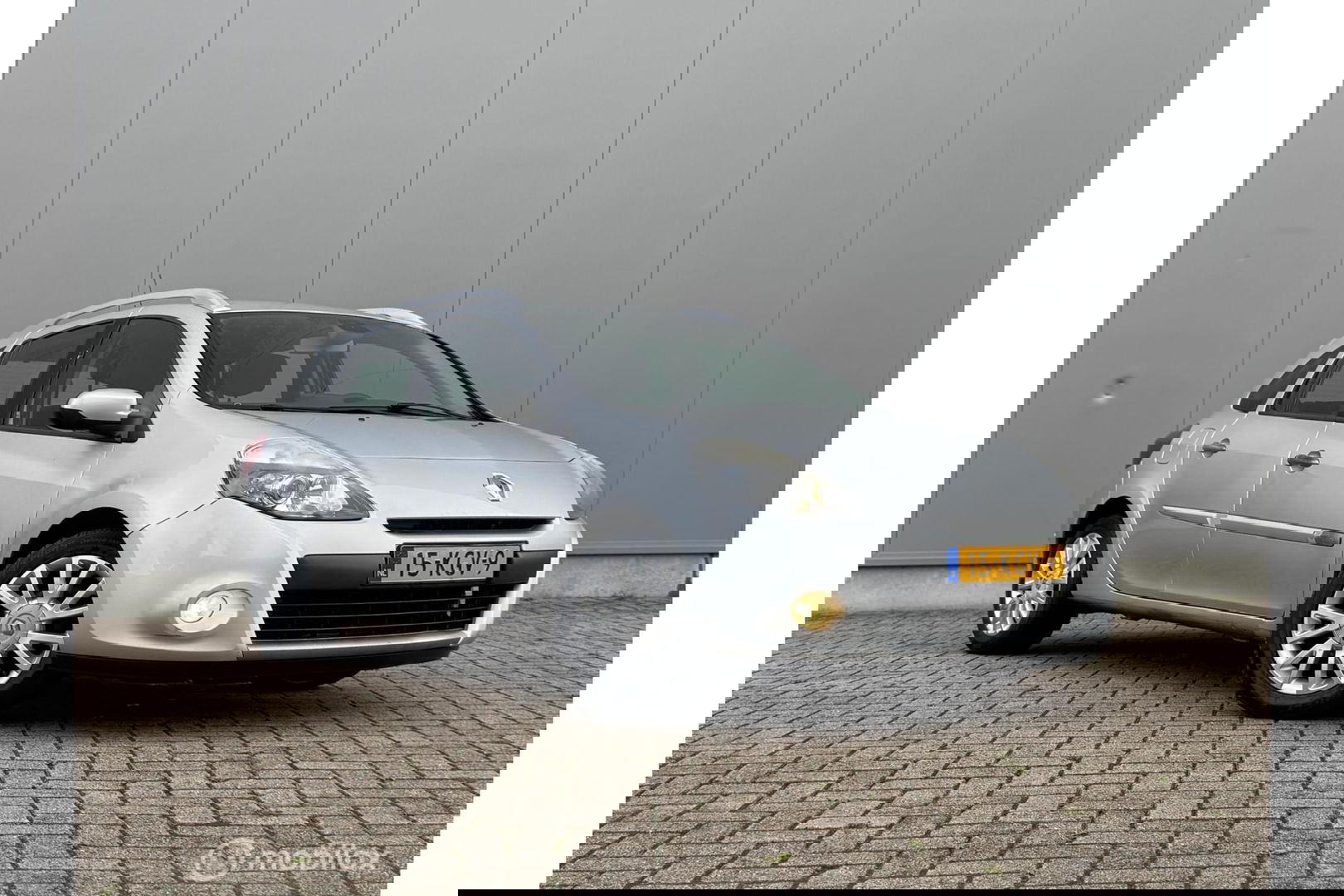 Renault Clio Estate 1.2 TCE | 4x nieuwe banden + apk | navigatie | Cruise | Clima | rijklaarprijs |