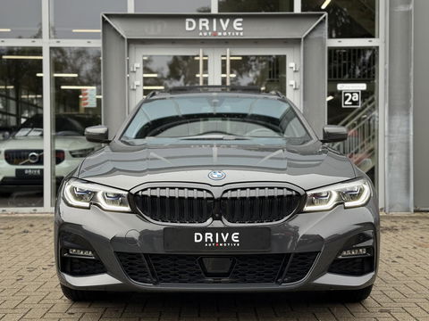 BMW 3 Serie Touring 330e High Ex. M-sport plus|SOH98%|Pano|Laser|CoPilot|HiFi|Trekhaak|Dravit grey