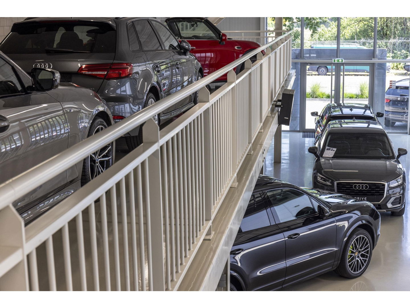 BMW 3 Serie Touring 330e High Ex. M-sport plus|SOH98%|Pano|Laser|CoPilot|HiFi|Trekhaak|Dravit grey