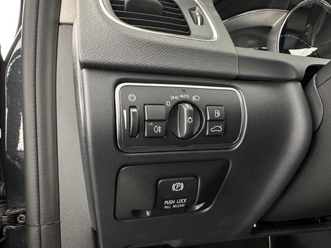Volvo V60 2.4 D6 AWD Plug-In Hybrid Summum Aut. *PANO | LUXURY-LEATHER | XENON | MEMORY-PACK | HEATED-COMFORTSEATS | NAVI-FULLMAP | CAMERA | ECC | PDC | CRUISE | 17''ALU*