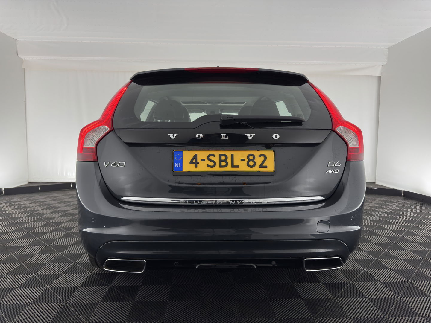 Volvo V60 2.4 D6 AWD Plug-In Hybrid Summum Aut. *PANO | LUXURY-LEATHER | XENON | MEMORY-PACK | HEATED-COMFORTSEATS | NAVI-FULLMAP | CAMERA | ECC | PDC | CRUISE | 17''ALU*