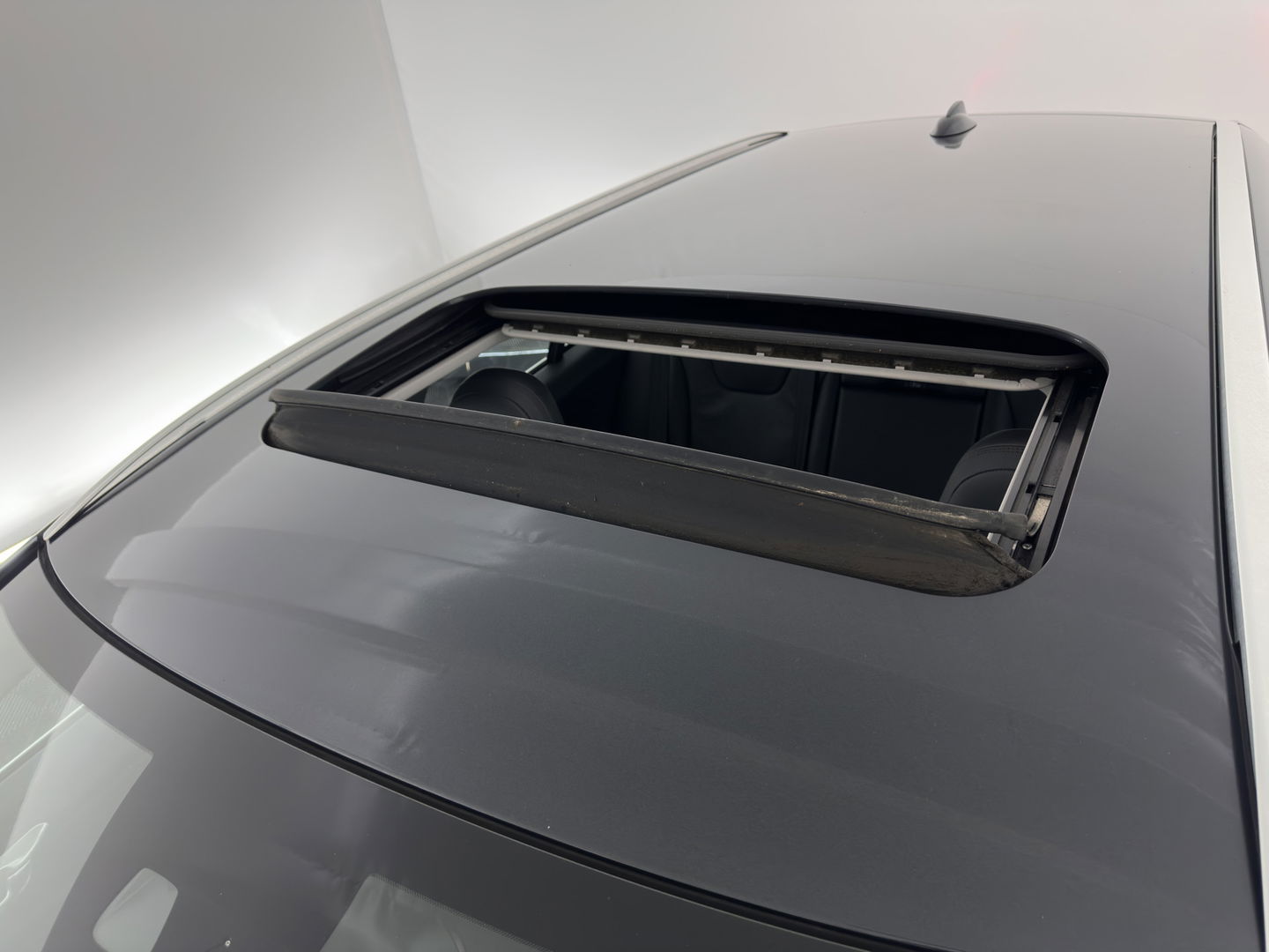 Volvo V60 2.4 D6 AWD Plug-In Hybrid Summum Aut. *PANO | LUXURY-LEATHER | XENON | MEMORY-PACK | HEATED-COMFORTSEATS | NAVI-FULLMAP | CAMERA | ECC | PDC | CRUISE | 17''ALU*