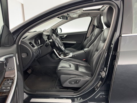 Volvo V60 2.4 D6 AWD Plug-In Hybrid Summum Aut. *PANO | LUXURY-LEATHER | XENON | MEMORY-PACK | HEATED-COMFORTSEATS | NAVI-FULLMAP | CAMERA | ECC | PDC | CRUISE | 17''ALU*