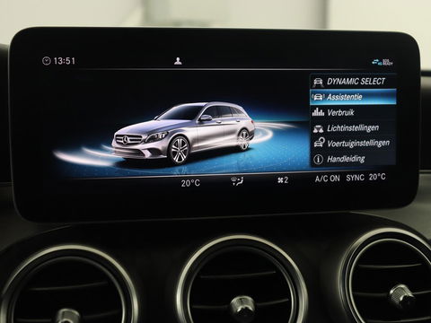 Mercedes-Benz C-Klasse 200 Business Solution AMG | Leder | Carplay | Navigatie | Stoelverwarming | Camera | Adaptive cruise | Full LED | LMV 18 inch