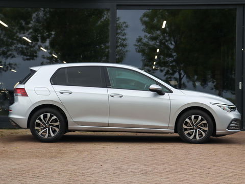Volkswagen Golf 1.0 eTSI Life Business 110PK DSG Automaat Harman Kardon