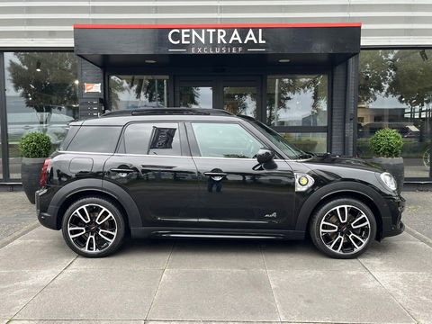 MINI Countryman 2.0 Cooper S E ALL4 JCW|Pano|Head-Up|Camera|ACC|Carplay|Leder|Keyless|220PK