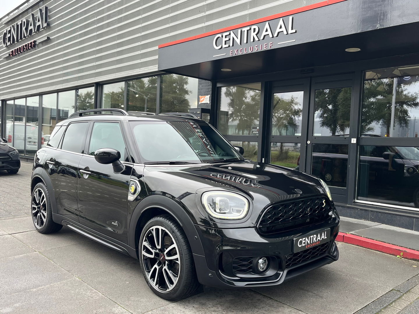 MINI Countryman 2.0 Cooper S E ALL4 JCW|Pano|Head-Up|Camera|ACC|Carplay|Leder|Keyless|220PK
