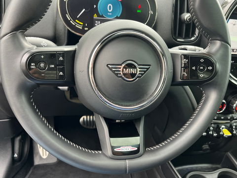 MINI Countryman 2.0 Cooper S E ALL4 JCW|Pano|Head-Up|Camera|ACC|Carplay|Leder|Keyless|220PK