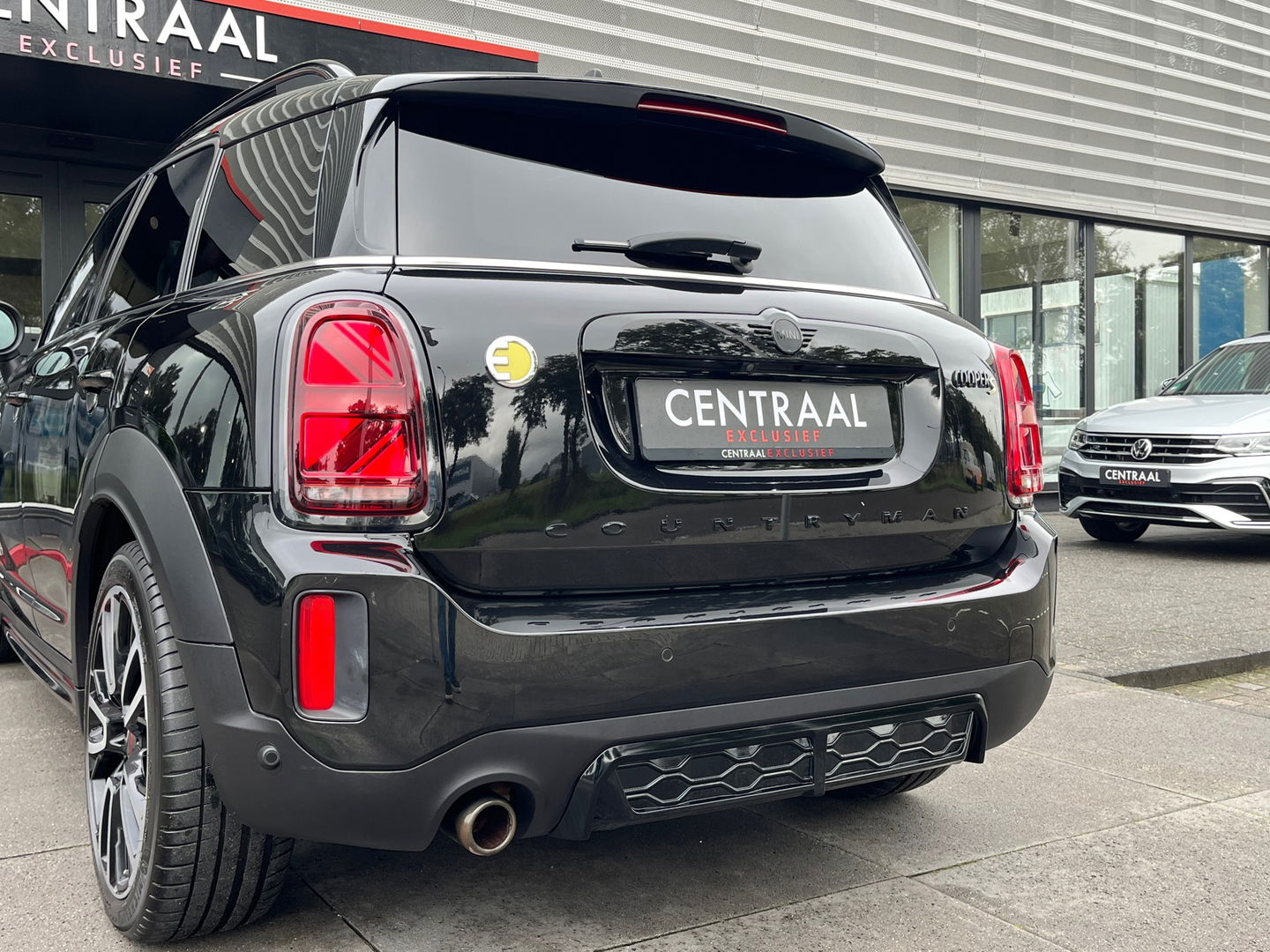 MINI Countryman 2.0 Cooper S E ALL4 JCW|Pano|Head-Up|Camera|ACC|Carplay|Leder|Keyless|220PK