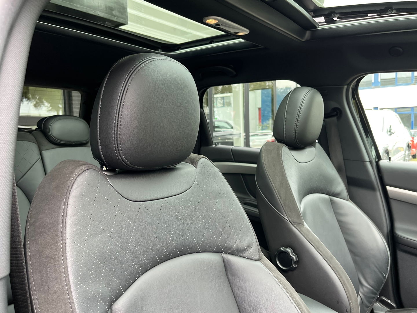 MINI Countryman 2.0 Cooper S E ALL4 JCW|Pano|Head-Up|Camera|ACC|Carplay|Leder|Keyless|220PK